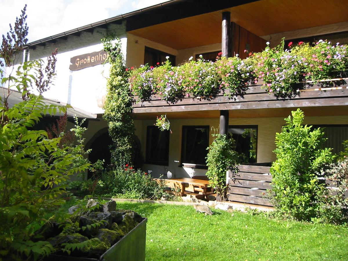 Gasthof Grottenhof Neuhaus an der Pegnitz Bagian luar foto